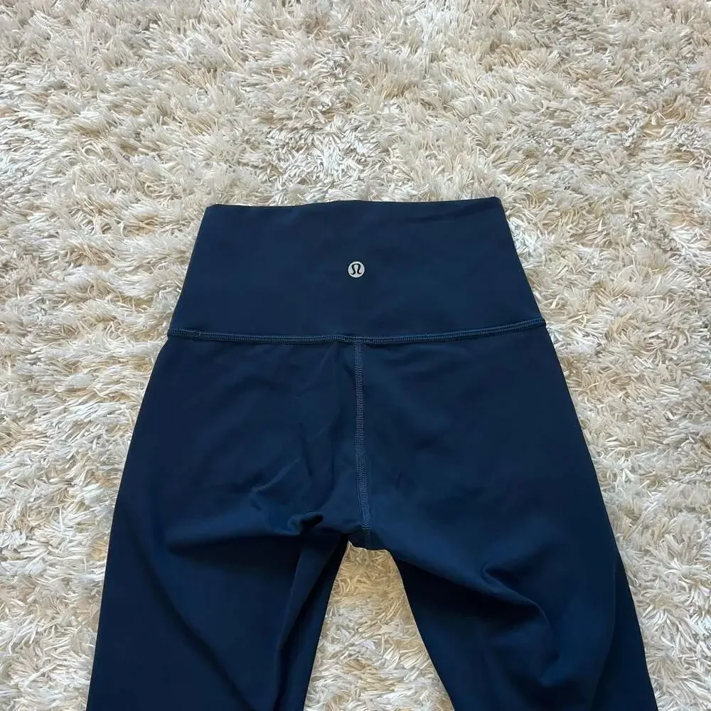 Lululemon Wunder Under High Rise Leggings 28” in Navy Size 2